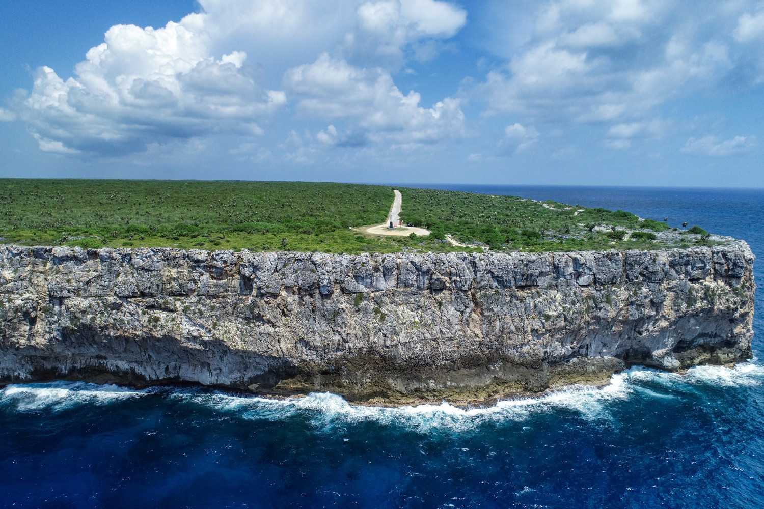 bluff cayman brac 3