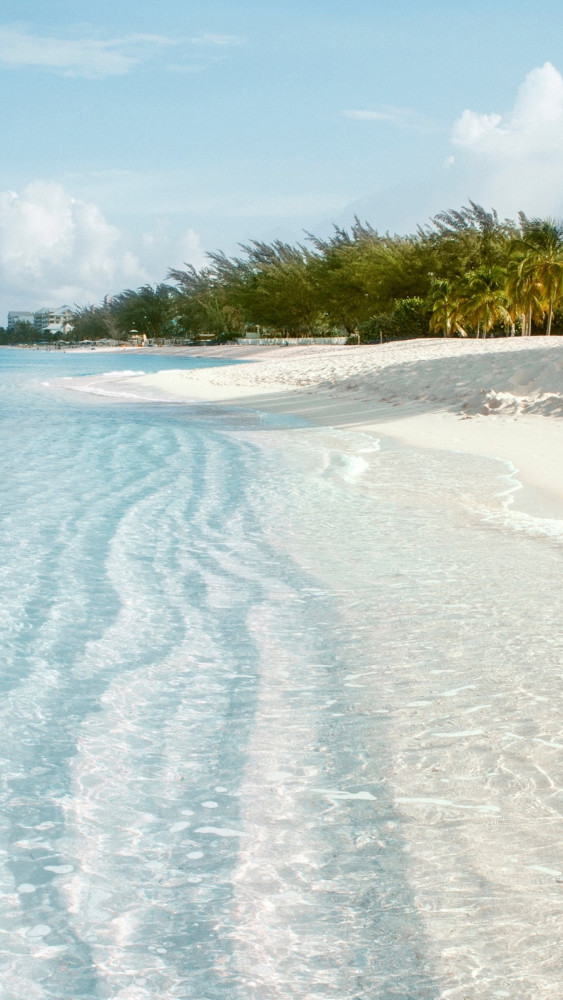 seven,mile,beach,on,grand,cayman,island,,cayman,islands