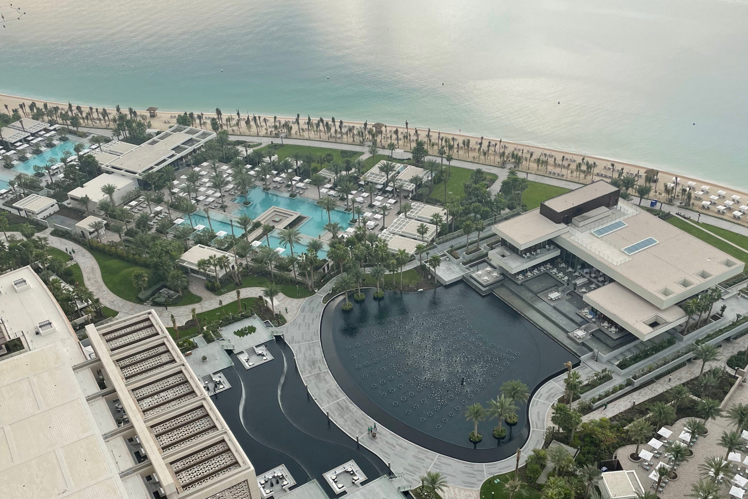atlantis the royal 18