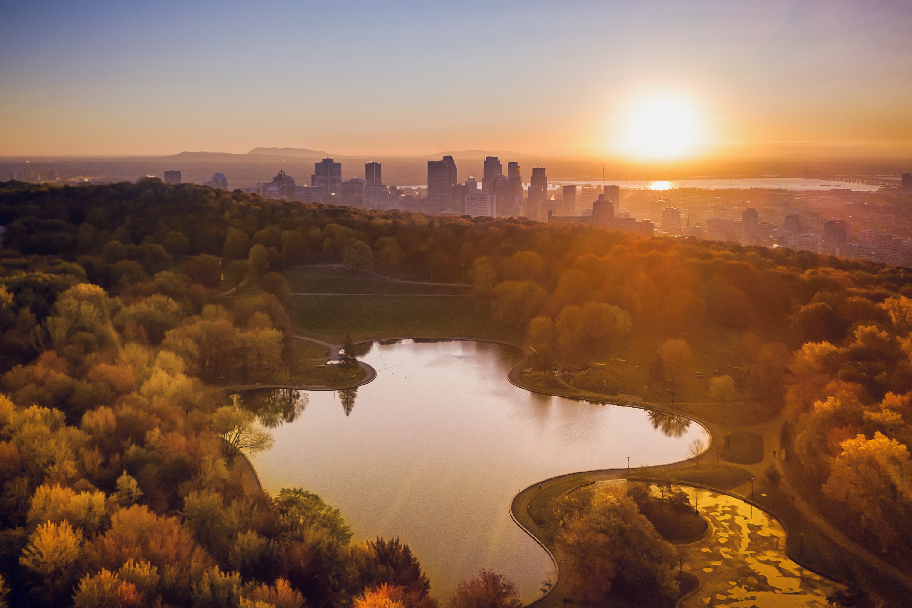 morning,sunlight,on,montreal,city