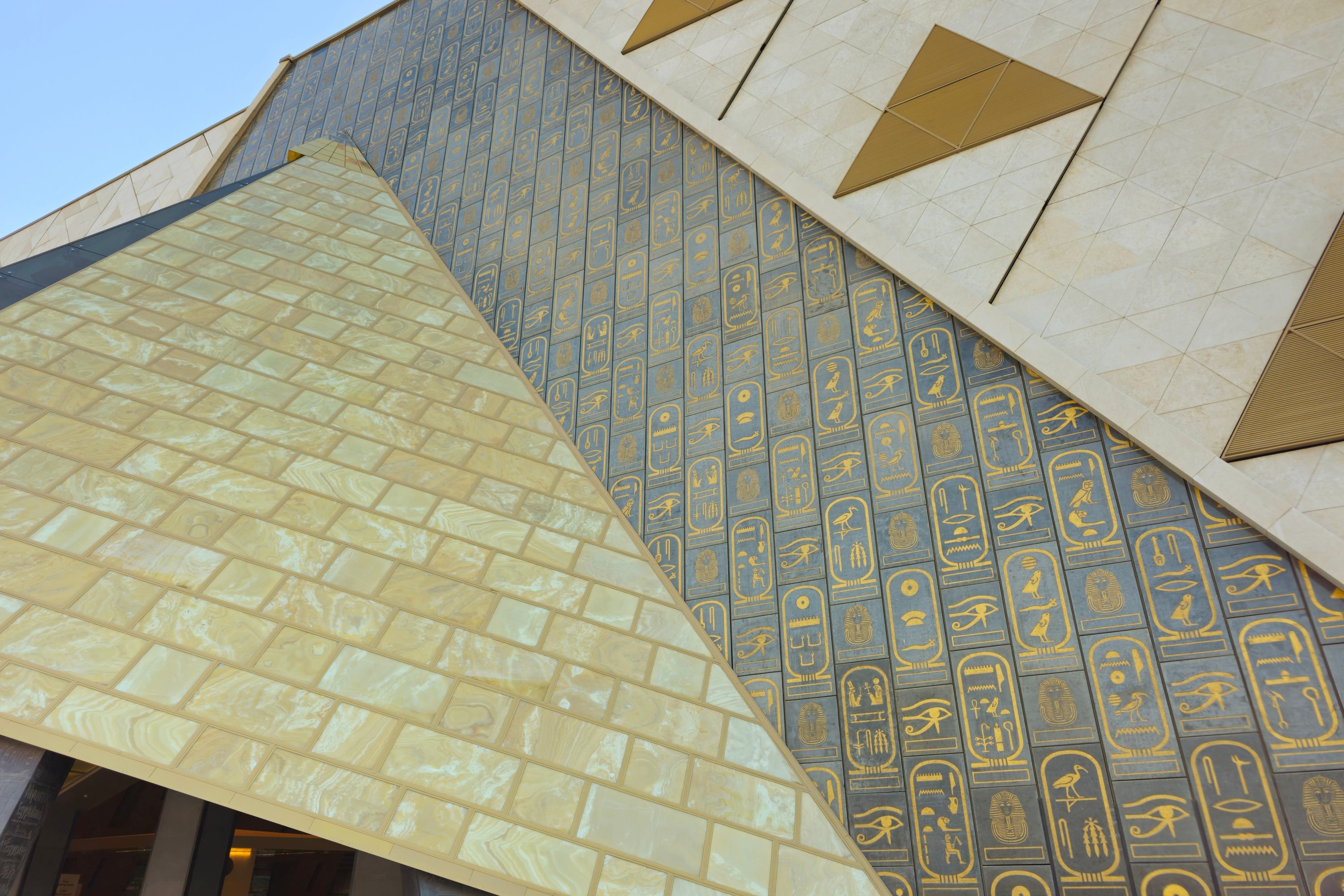 giza,,egypt,,april,13,2024:,the,grand,egyptian,museum,,giza